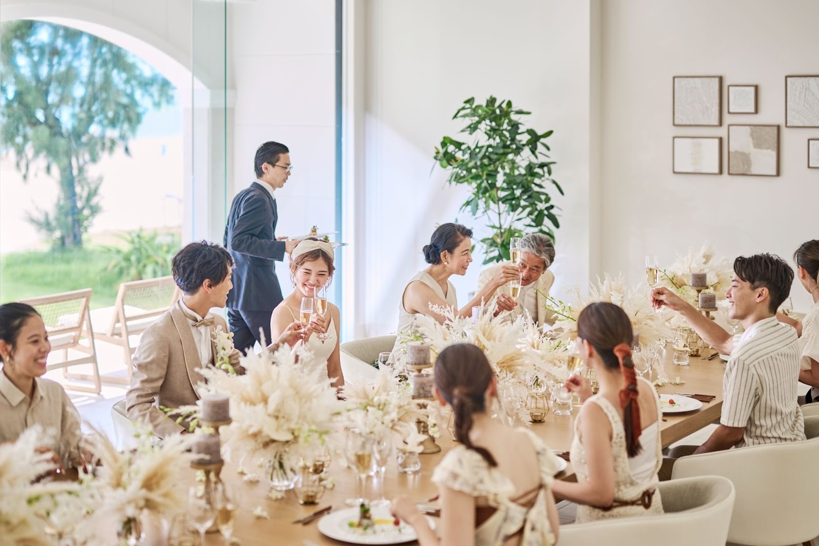 披露宴と笑顔のゲスト