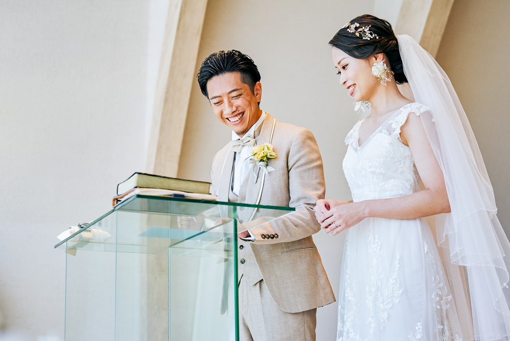 結婚式の新郎新婦