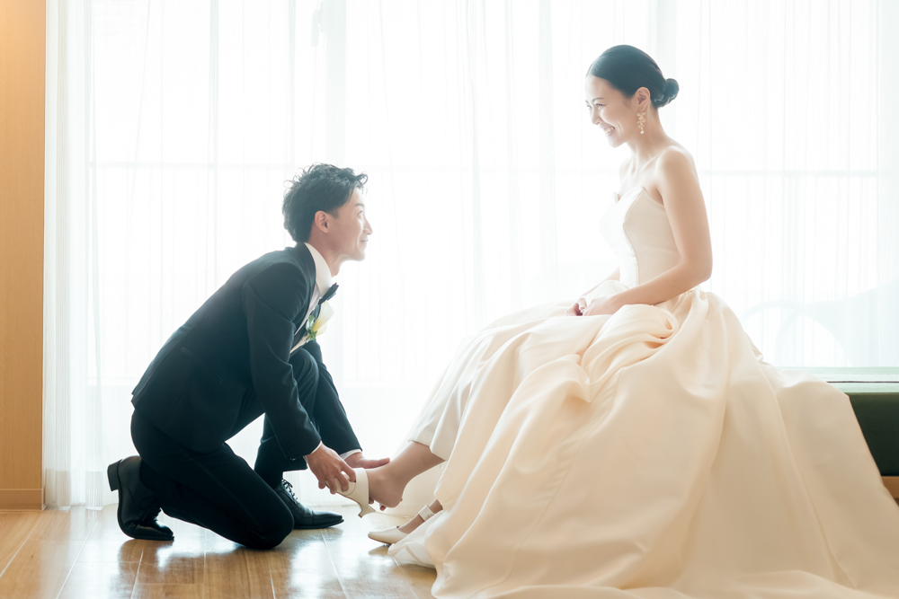 控室の新郎新婦