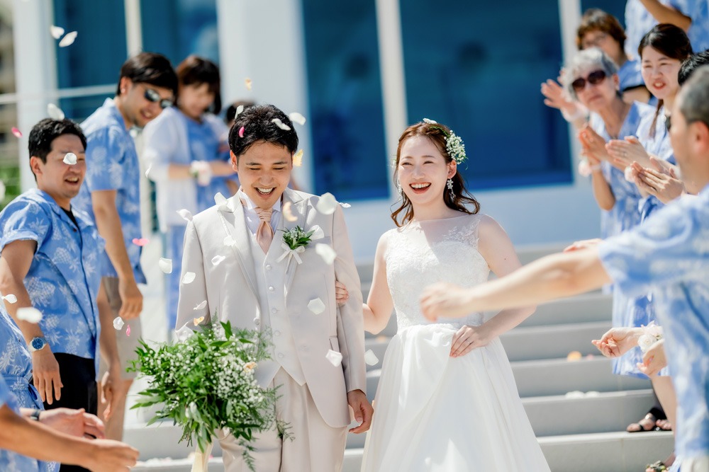 結婚式のフラワーシャワー