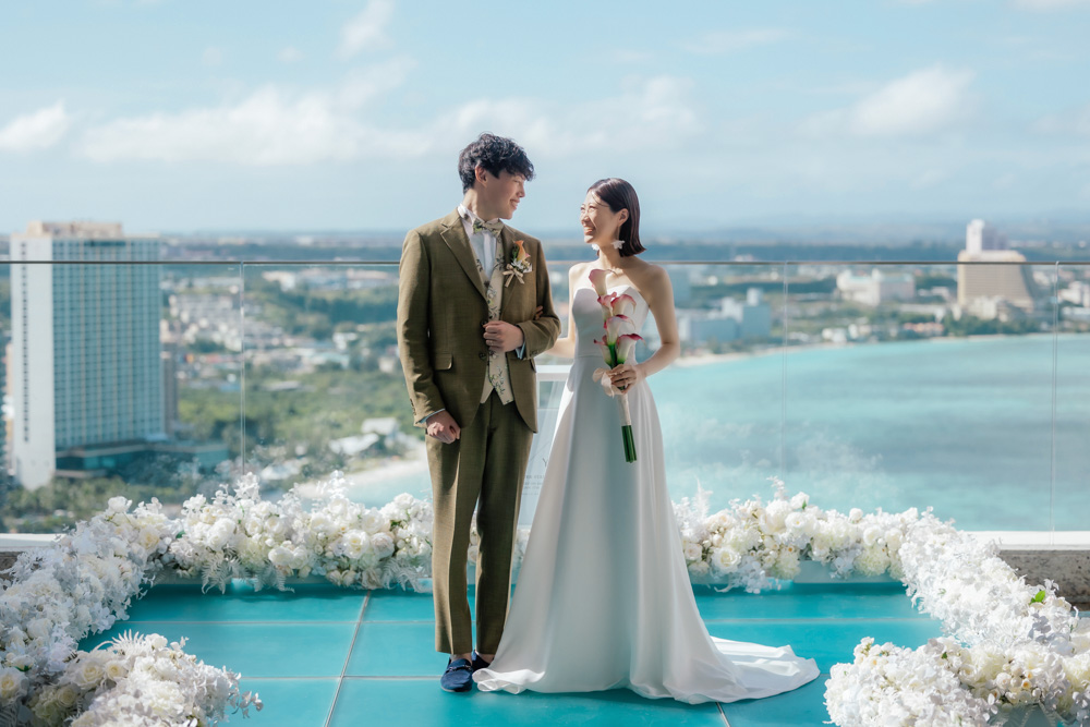 人前式の新郎新婦