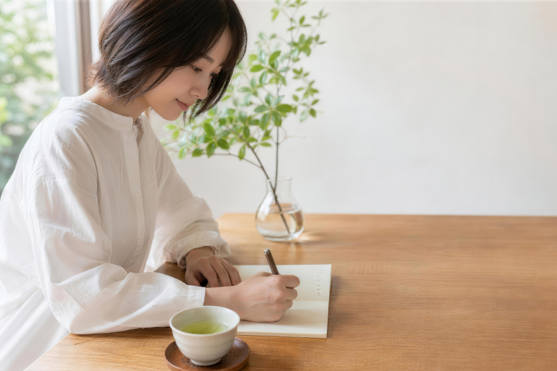 最初に伝えるのは<br/>「日程・場所・費用」